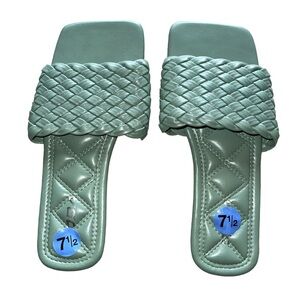SODA NWOT Sage Green Basket Weave Slide Sandals 7.5